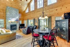 Rustic Cabin on Hemphill Creek with Fire Pit and Grill - Suttontown