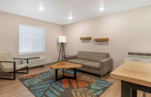 Extended Stay AmericaSuites - Louisville - Airport
