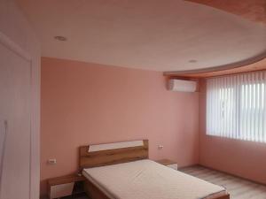 Граф игнатиев луксозен апартамент с топ гледка