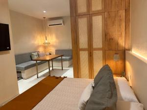 Aflora resort style studio