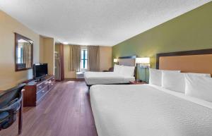 One Bedroom Suite with 2 Double Beds - Non-Smoking room in Extended Stay America Suites - Orlando - Southpark - Commodity Circle