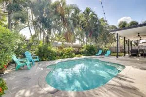 Heated Pool and Fenced Yard Pompano Beach Home - Lighthouse Point