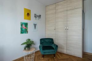 Boutique Apartment Emilii Plater 55 Two Rooms Apartment Balcony