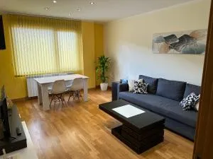 Piso nuevo totalmente equipado - Monte la Reina