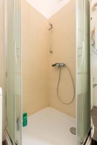 Hidden Gem 1 BR next to OPERA