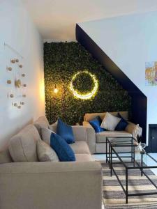 Modern and Comfy House, Sky sports, PS3
