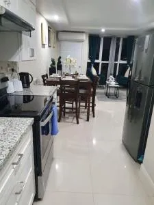 Bayfront BlueDream Luxurious 1Bed, 1Ba Apt - بورتمور