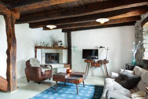 Trohi Homes - Soulful Istrian Hideaway