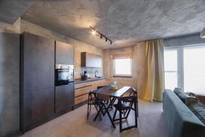 Moon-Stone Loft