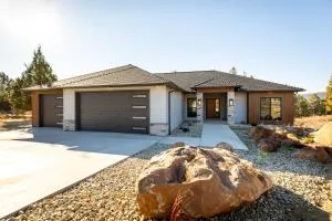 Modern Day Paradise - 克拉马斯福尔斯