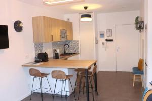 Appartements Les cedres -Tram A 50 metres, Bordeaux a 5 minutes, parking : photos des chambres