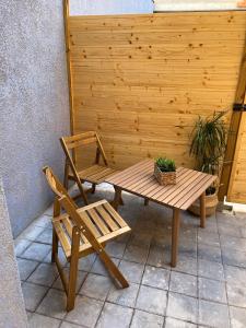 Insomnia Alicante apartment with private patio