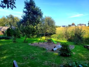 Maisons de vacances Le Vieux Moulin Gites - Detached cottage with garden views and pool : photos des chambres
