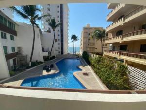 Marina del Sol Resort - beautiful 2 bdrm Sleeps 8 -Ocean front