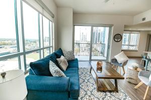 2BR Fully Furnished Apartment Uptown - BOA Stadium apts