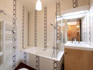 Évasion alpine Courchevel avec parking et wifi - FR-1-575-58