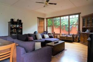 Contemporary & Elegant 1920s Period House by My Lodgingfy International