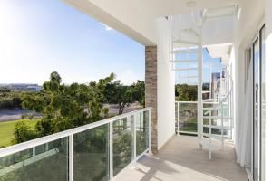 Modern & relaxing penthouse Lake and Golf View