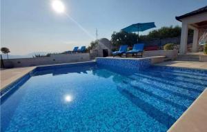 Villa Ita - with pool and view