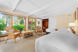 Fuller Holidays - Belongil Beachside Cottage