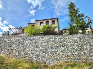Dukes Horizon Villa in Arachova