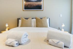 In the heart of it all: 2 bed CBD townhouse