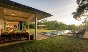 Stafford Bungalow - Exclusive Luxury Within A Private Tea Estate