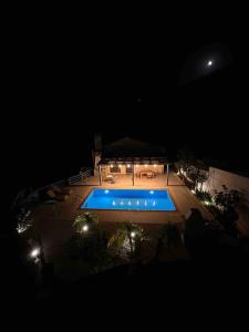 Private Hillside Retreat