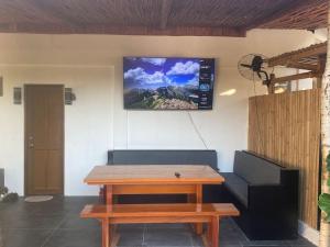 Angelitos Beach House 4 bedroom