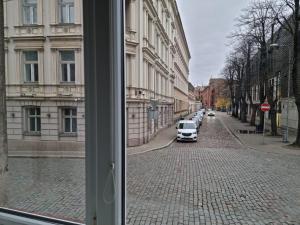 City Inn 3 bedrooms Apartment next to Dom square