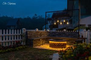 The Tapherini Bungalow