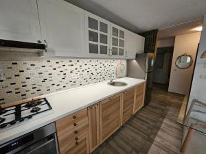 Manolaire Airport Residence