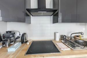 Bright sunny apt at Keleti station,near citycenter