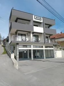 Apartments Karić Aerodrom Tuzla - 洛兹尼察