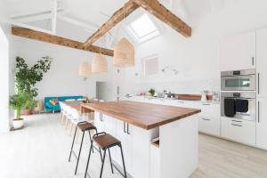 Simple Coastal Luxury near Southwold sleeps 10