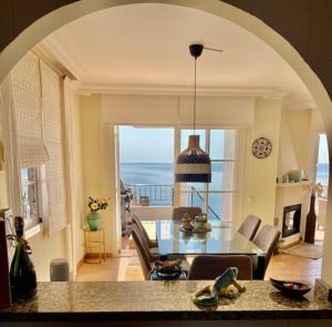 LADERA DEL MAR II, CASA 14 MENYBER