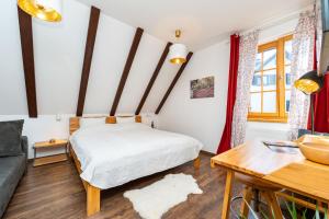Superior Double Room with Garden View room in B&B Villa Sumrak Rooms
