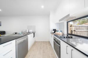 Bellbird Park Stay Katandra 3 BR Family and Worker Home