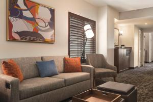 King Corner Suite with City View - Non-Smoking room in Embassy Suites by Hilton Orlando Lake Buena Vista South