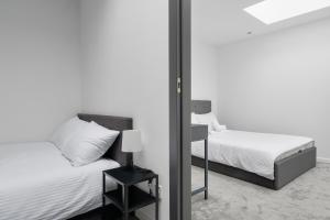 Nadolnik 2-Bedroom Apartment by BookingHost