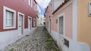 Estrela Escape Studios 1 by LovelyStay