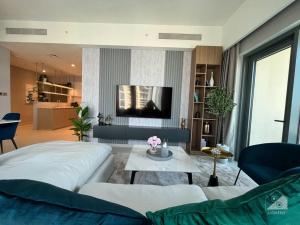 Dreamy Getaway 4B in Burj Royale Downtown