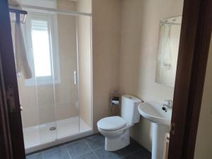 Chalet con amplio jardín