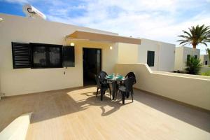 Blue Sand Apartment in Costa Teguise