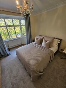 Stunning 5 bedroom Putney House