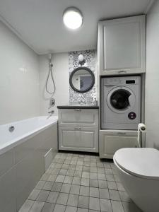 Dziewiątka na Starówce by Rentoom