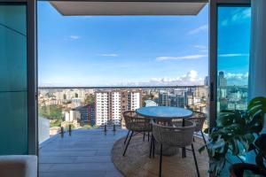 SkyNest by Merlion - 14th Floor - Urban Luxury - Self Check-in