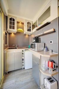 Beautiful 28m2 studio with balcony