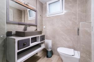 Villa Luna with swimming pool in Pitsidia