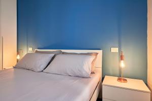 Alexander House - Unbeatable Price!